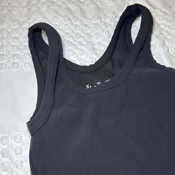 Cara Loren Active Ribbed Tank Top Black Small - Picture 5 of 8